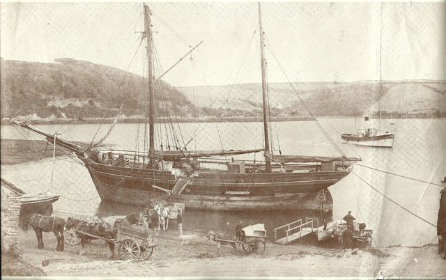 coal boat 640
